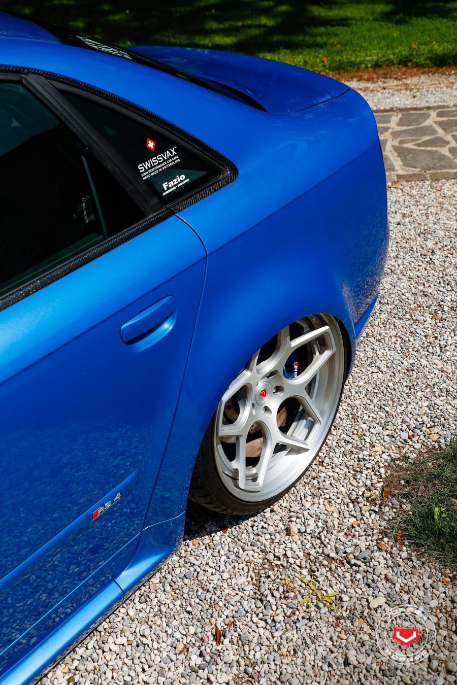 Детали экстерьера Audi RS4 Sedan on Vossen Wheels (CG-205) 2018 года  (фото 55 из 82)